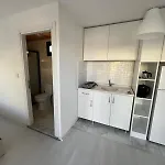 מלון דירות Elfida דטקה
